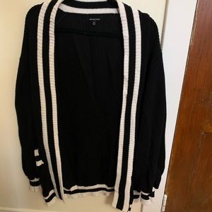 ☃️ Who What Wear cozy over sized M Cardigan